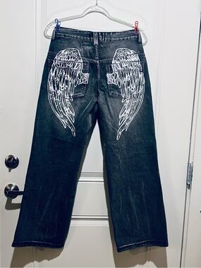 Women's Black Wide-Leg Jeans with White Wing Pocket Design